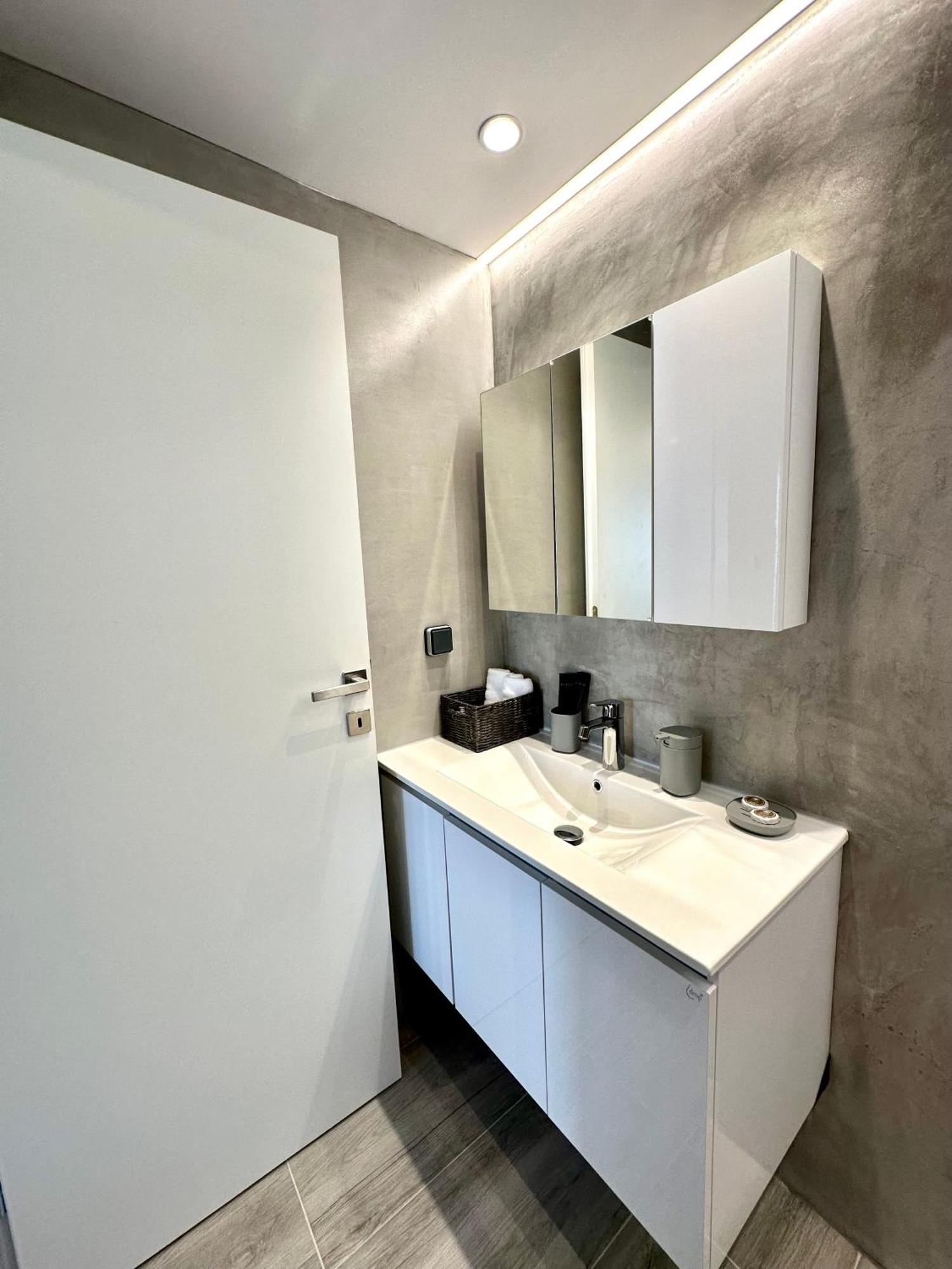 Downtown Apartment